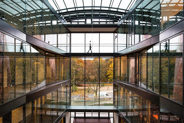 Unique features in the design of embassies - diplomatic missions of countries around the world