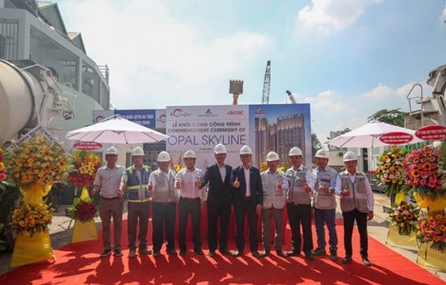 March 03rd, 2021 – Dat Xanh Group held ground breaking ceremony for “Opal Skyline High-end Apartment” Project